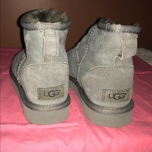 Ugg boots grey size 6